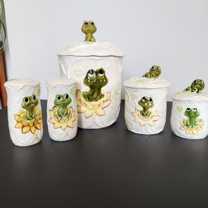 Vintage 70s Sears Neil the Frog Cannister Set and Salt and Pepper Shaker…